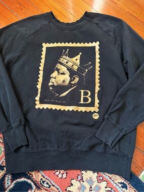 Black Crewneck Sweatshirt for with Notorious B.I.G. Gold Graphic - Men's Size L